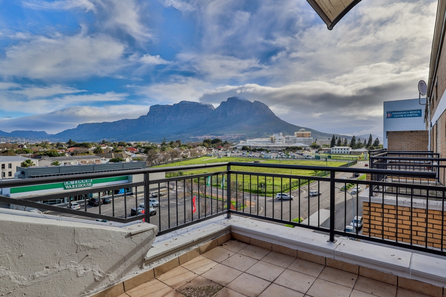 To Let 2 Bedroom Property for Rent in Rondebosch Western Cape